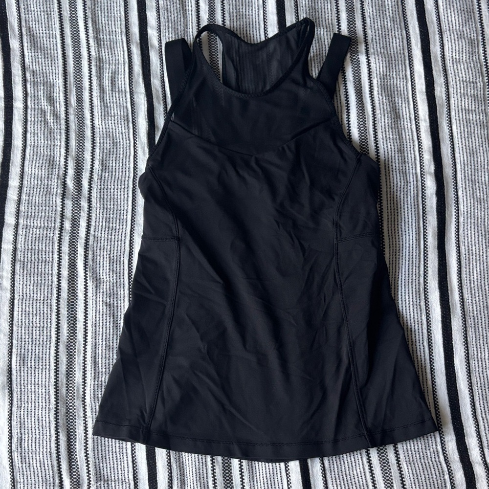 Lululemon - Black Women's Athletic Tank Top